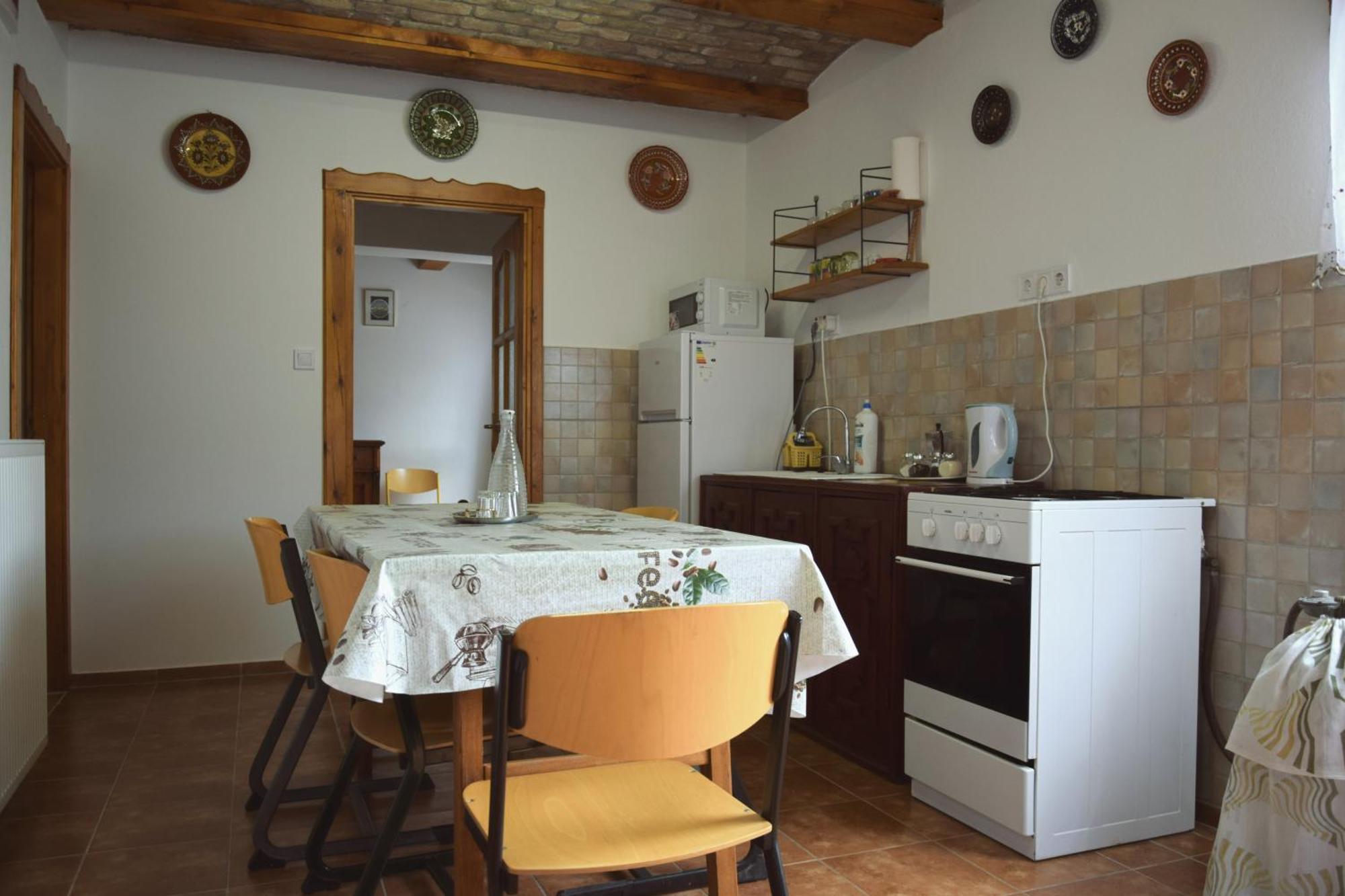 Ferienwohnung Anna Apartman Maroslele Exterior foto